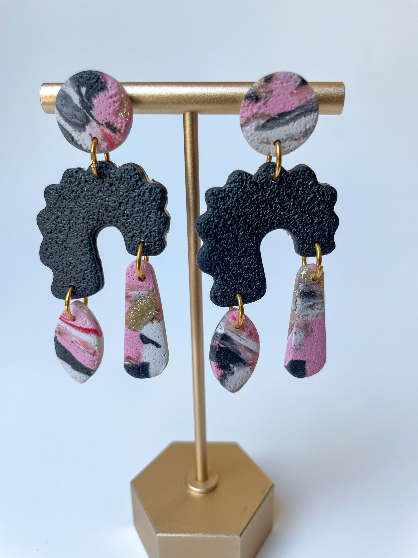 Black Asymmetric Dangles